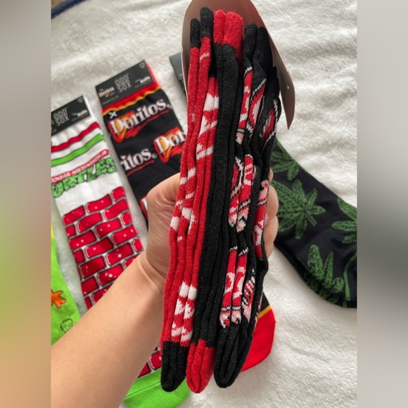 Bundle of 8 pairs of Mens Graphic Socks Collection Odd Sox/Crazy Socks/Coca Cola - Picture 6 of 10